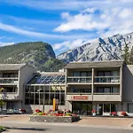 Best Western Plus Banff International Lodge