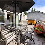 Best Western Plus Banff International Lodge