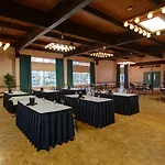 Banff Voyager Inn