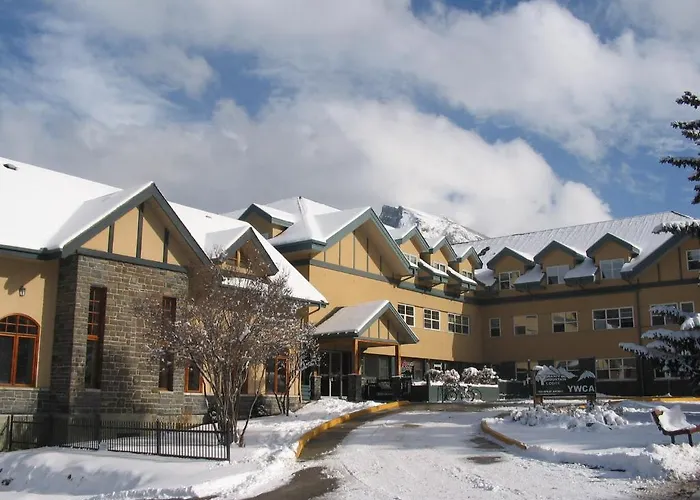 Ywca Banff Hotel