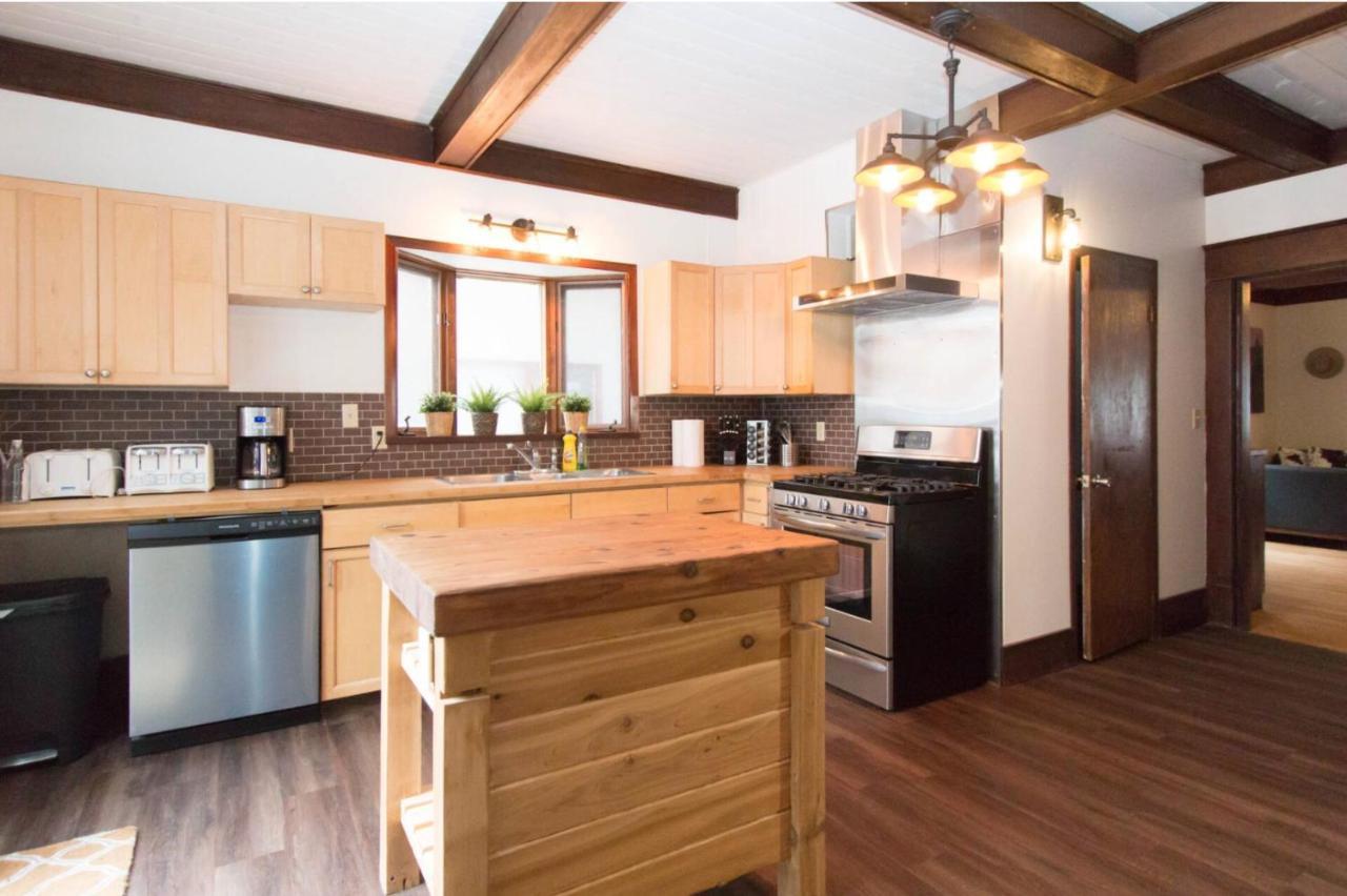 Holiday home North House - Rocky Mountain Retreat- Enormous House Sleeps 23 *