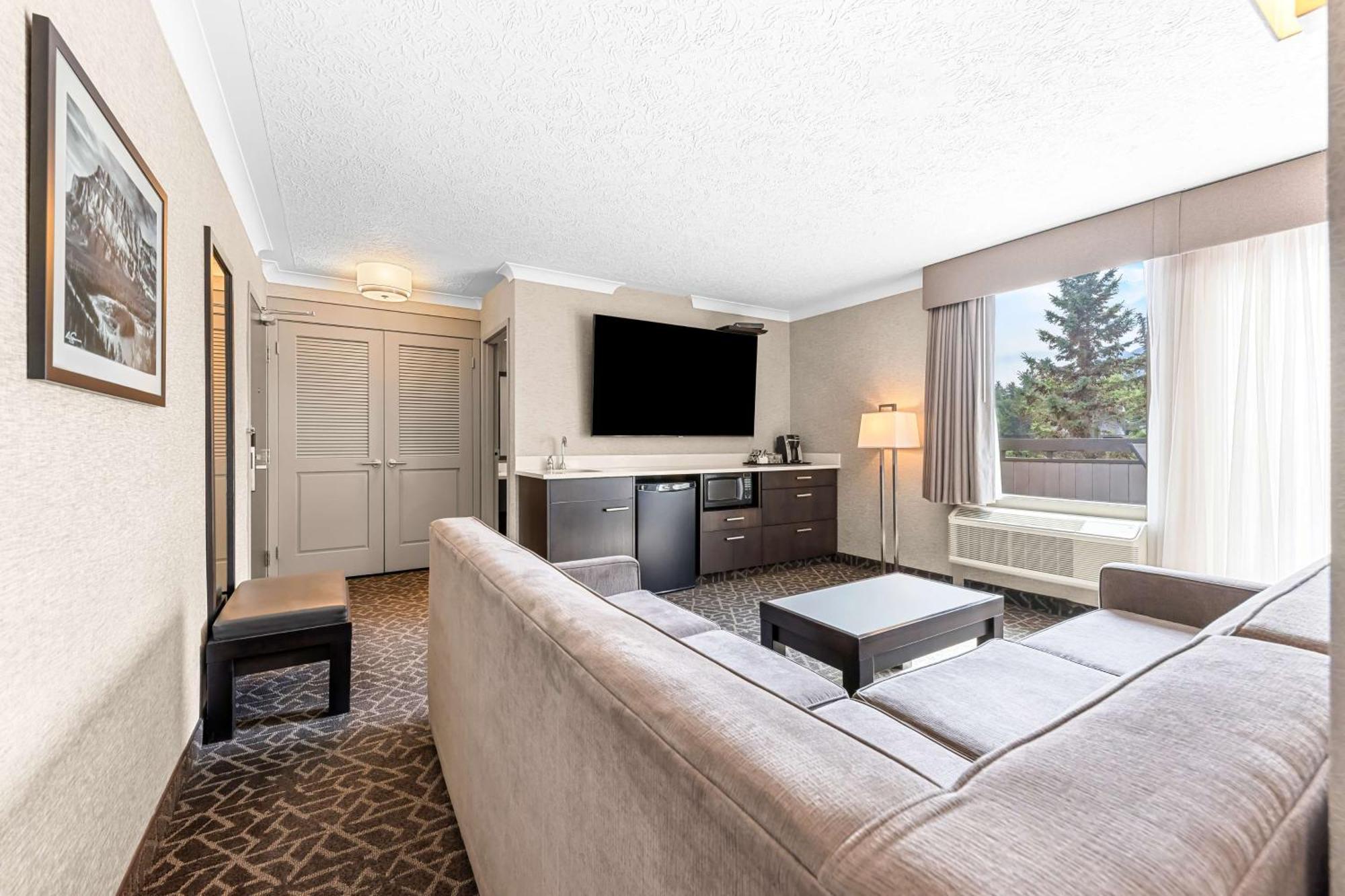 Hotel Western International 3*