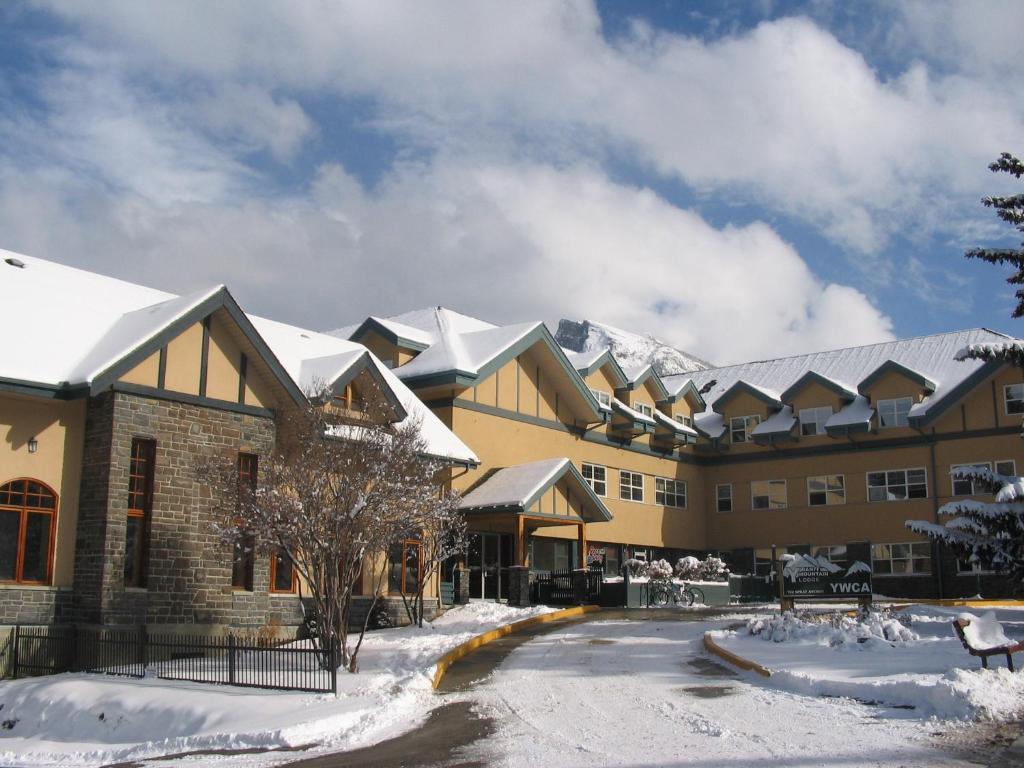 Ywca Hostel *