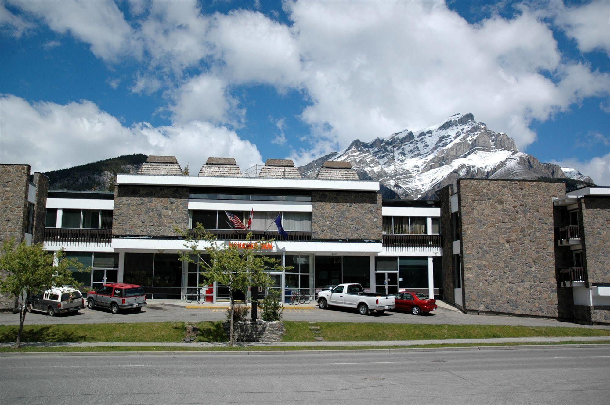 Voyager Motel