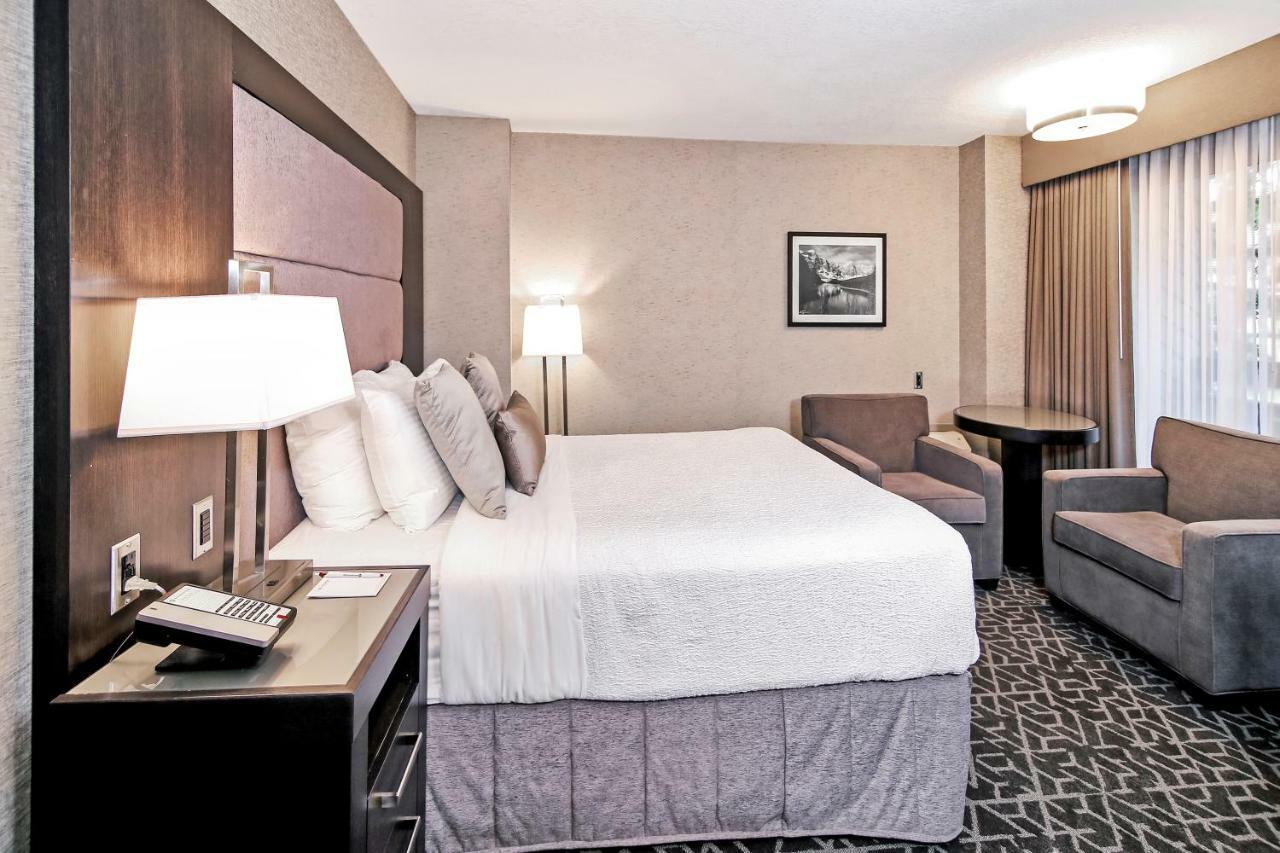 Western International Hotel 3*