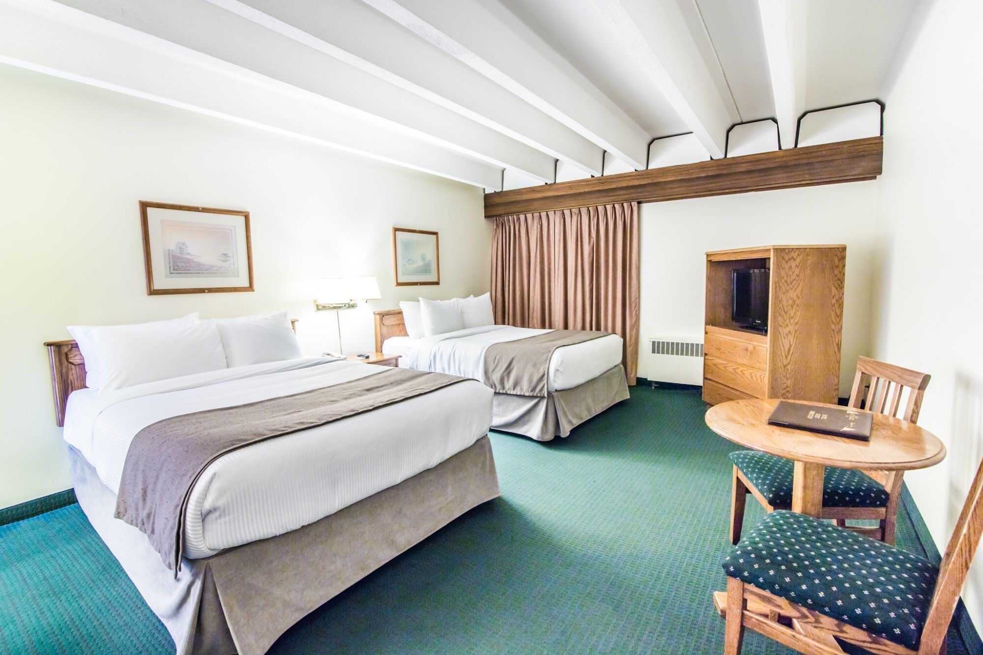Voyager Motel