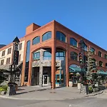 King Edward Hotel