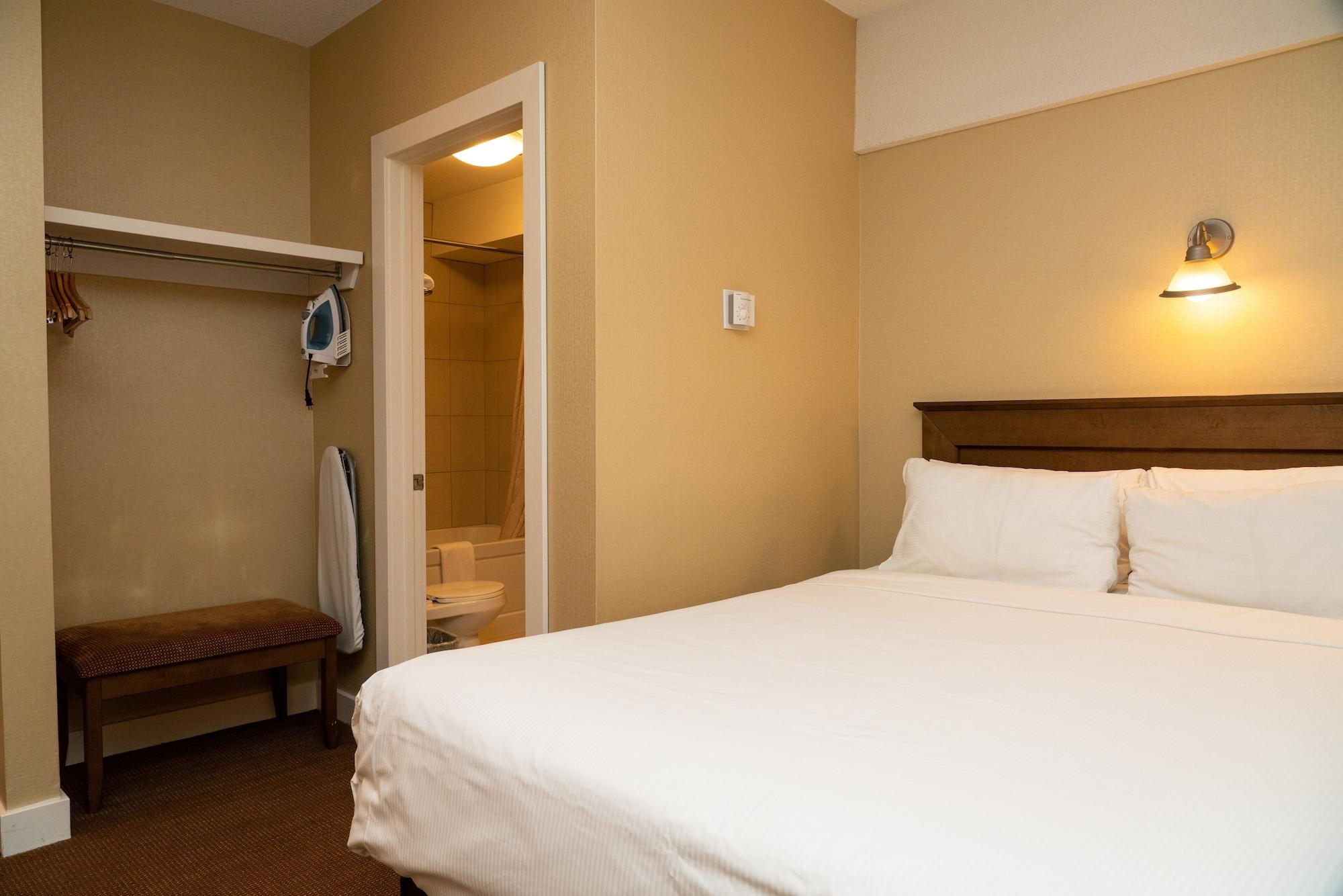 Irwin's Mountain Hotel Banff