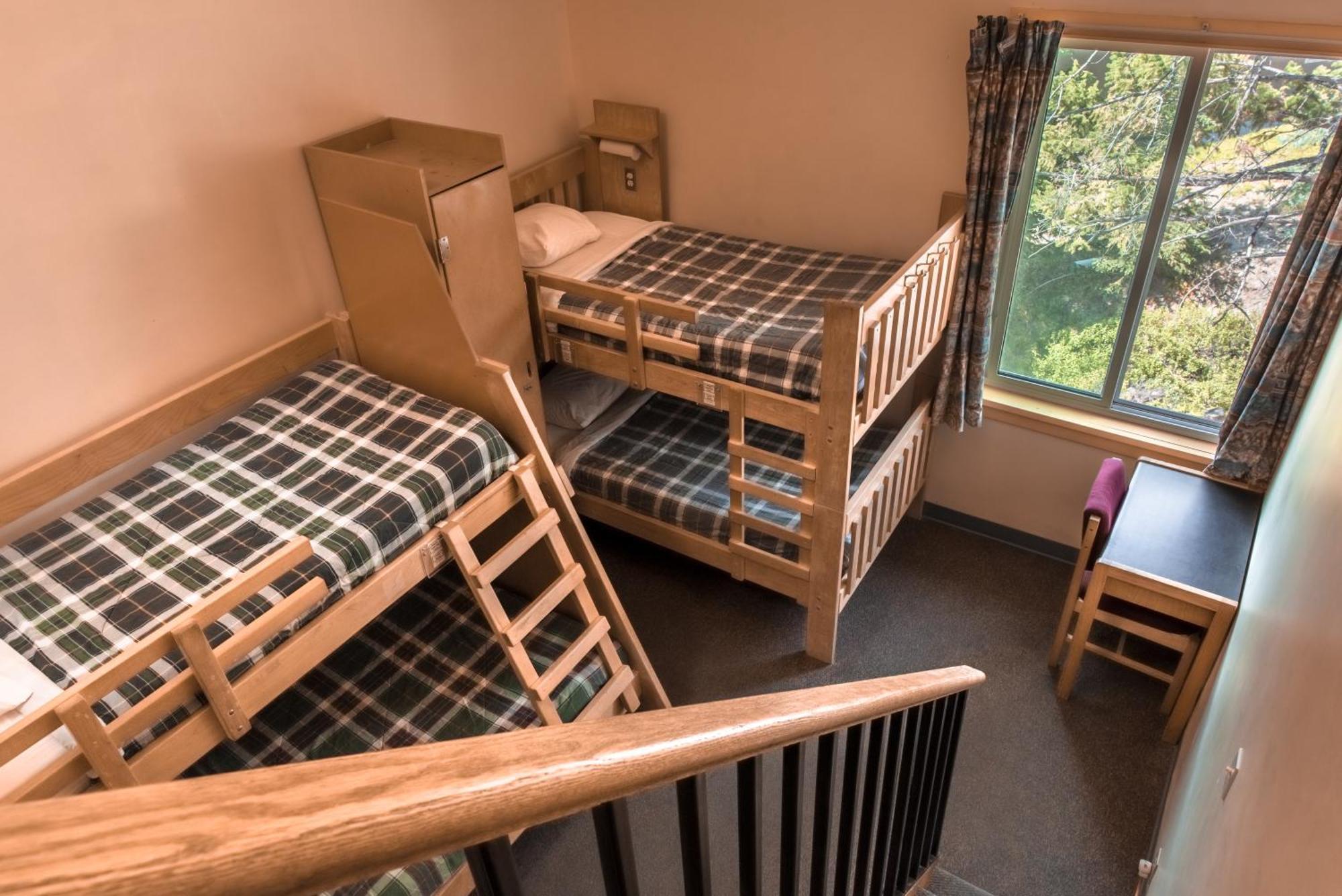 Hostel Hi Alpine Centre -