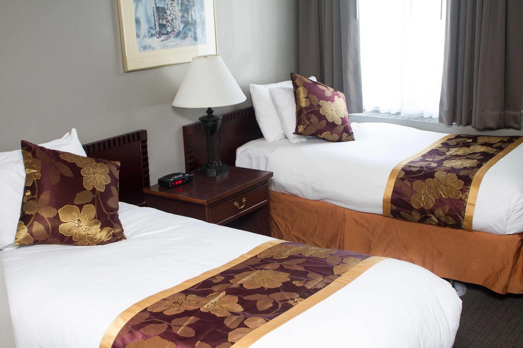 King Edward Hotel 2*