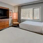 The Juniper Hotel & Bistro