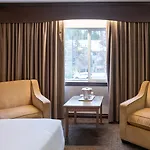 The Rundlestone Lodge