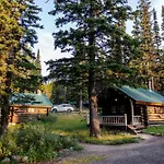 Storm Mountain Lodge & Cabins