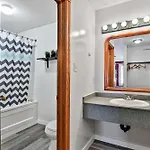 Samesun Banff Hostel