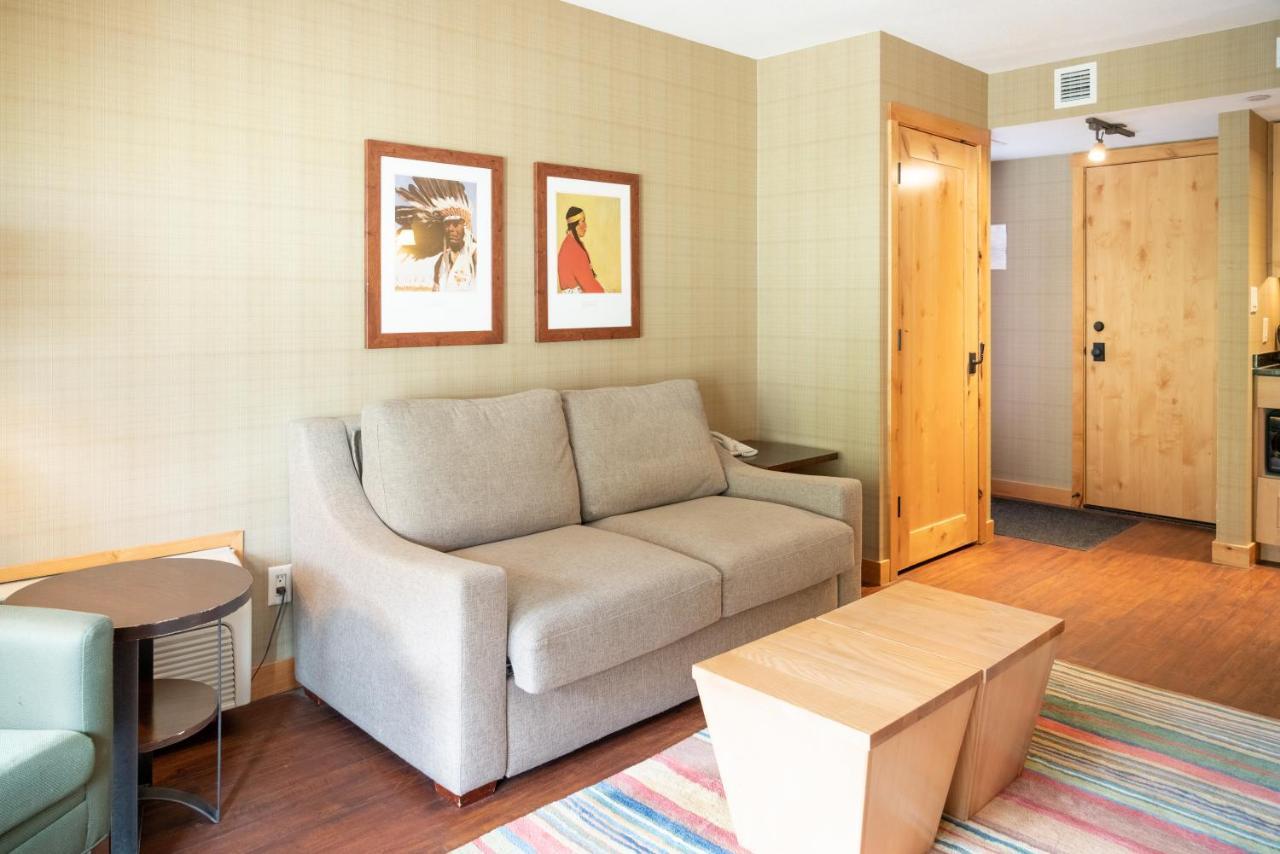 Fox And Hotel 4*