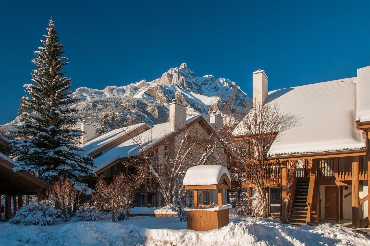 Hotel Rocky Mountain 3*