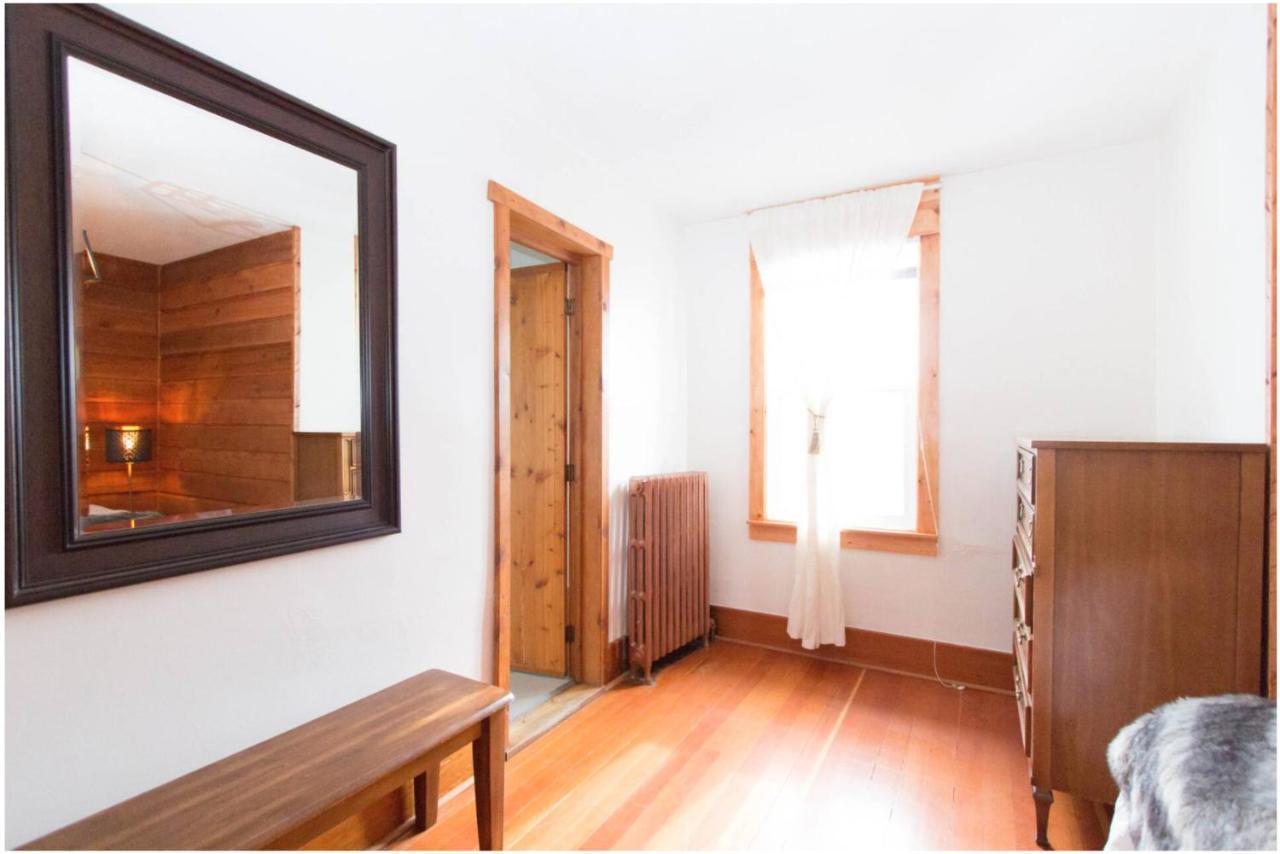 North House - Rocky Mountain Retreat- Enormous House Sleeps 23