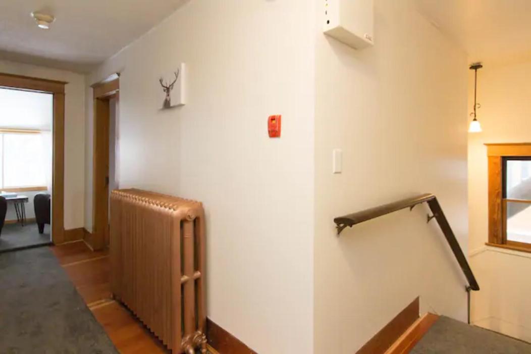 North House - Banff's Rocky Mountain House Holiday home