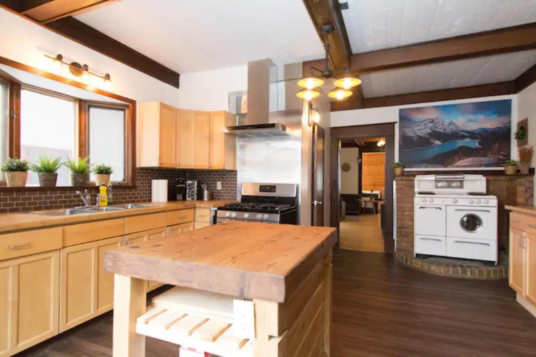 North House - Banff's Rocky Mountain House *