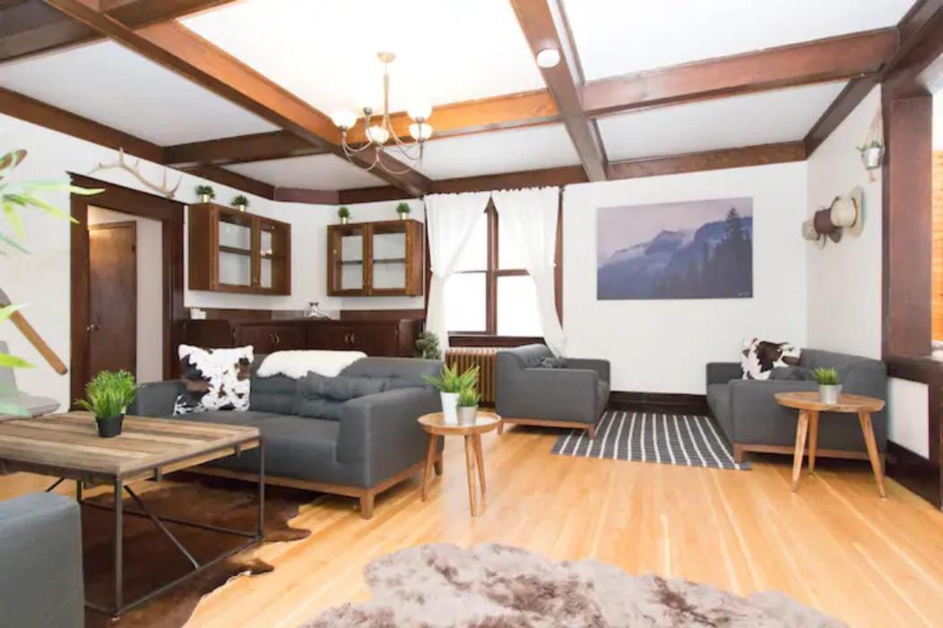 North House - Banff's Rocky Mountain House Holiday home *