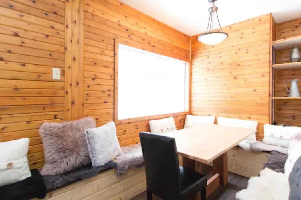 North House - Banff's Rocky Mountain House Holiday home