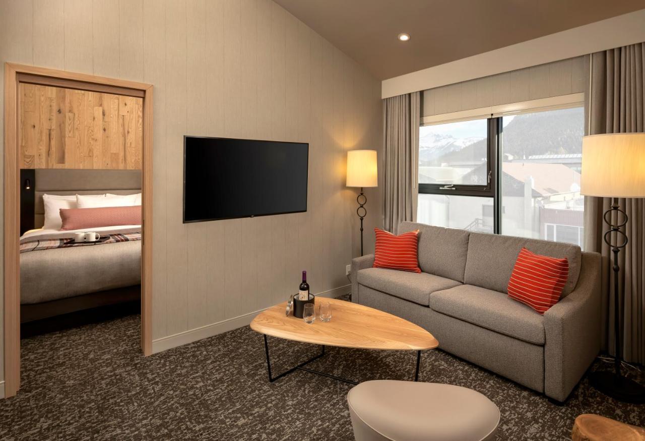 Hotel Peaks And Banff