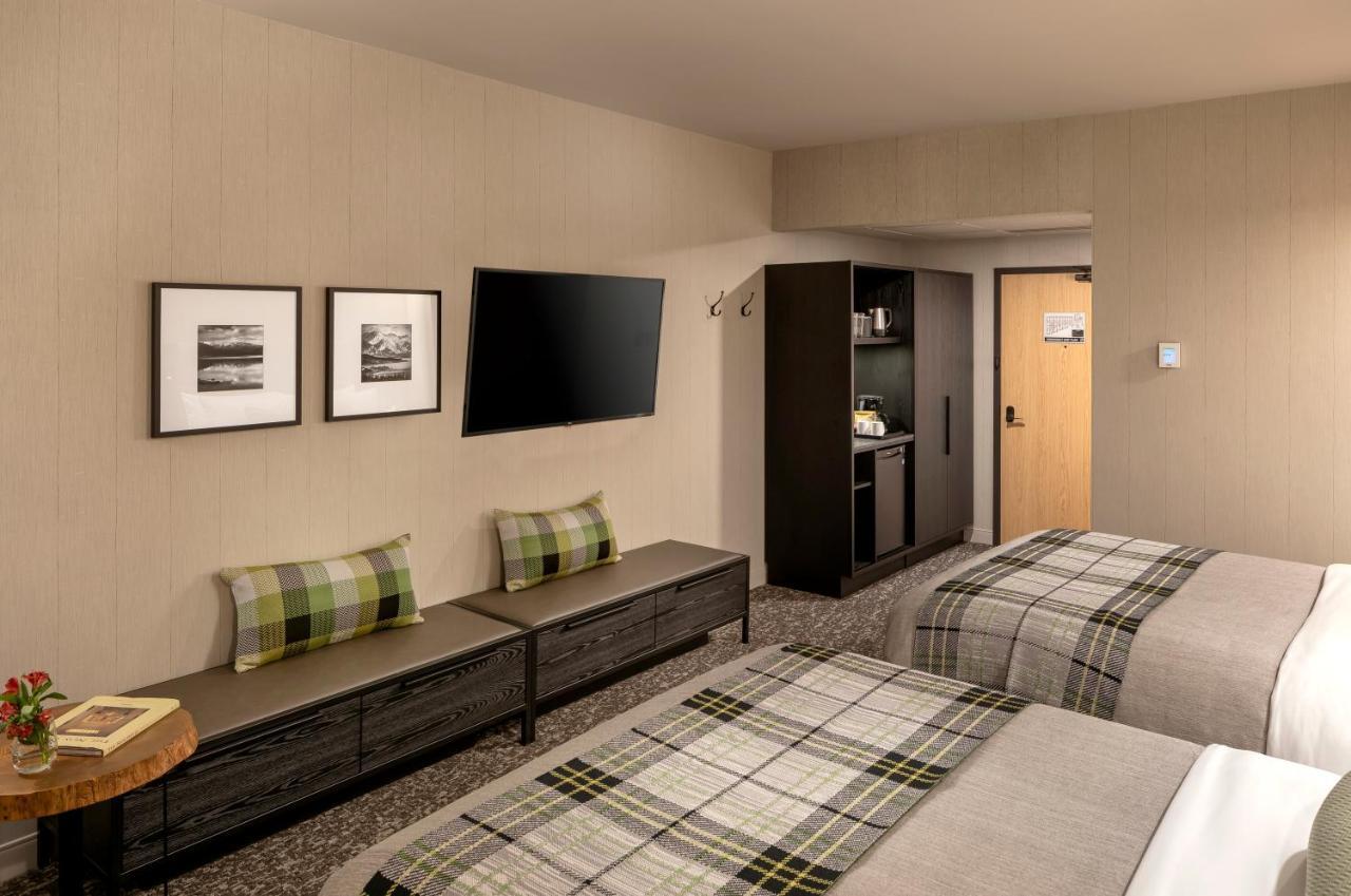 Hotel Peaks And