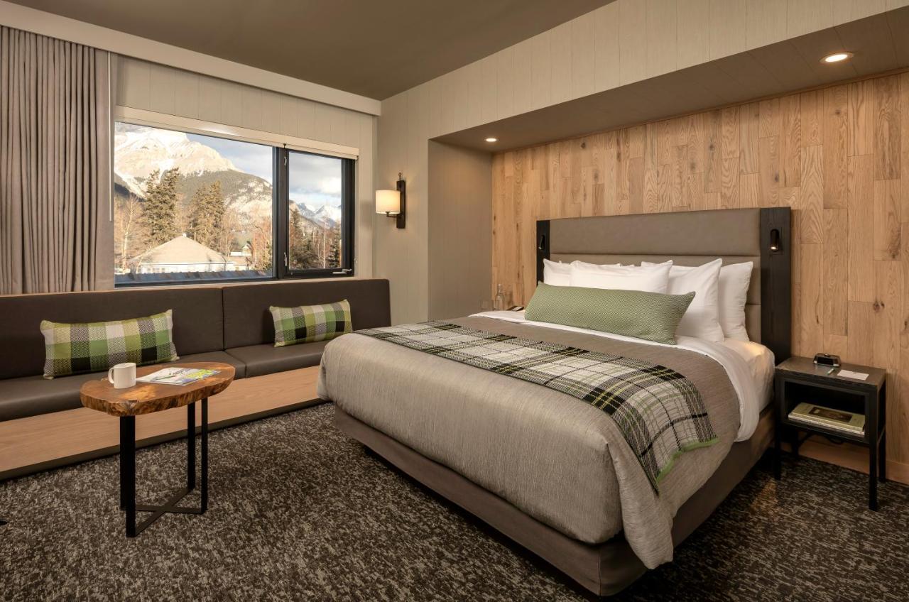 Peaks And Hotel 3*