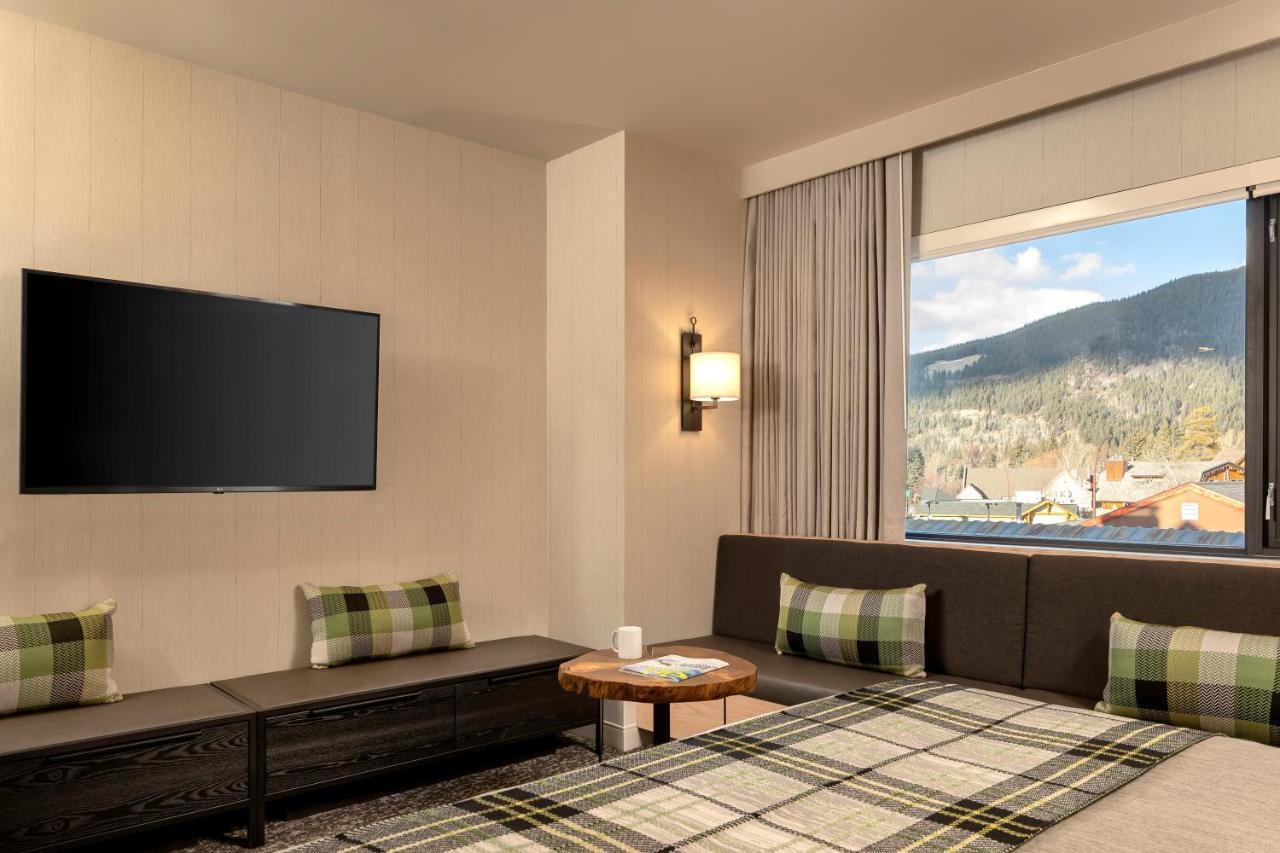 Hotel Peaks And Banff