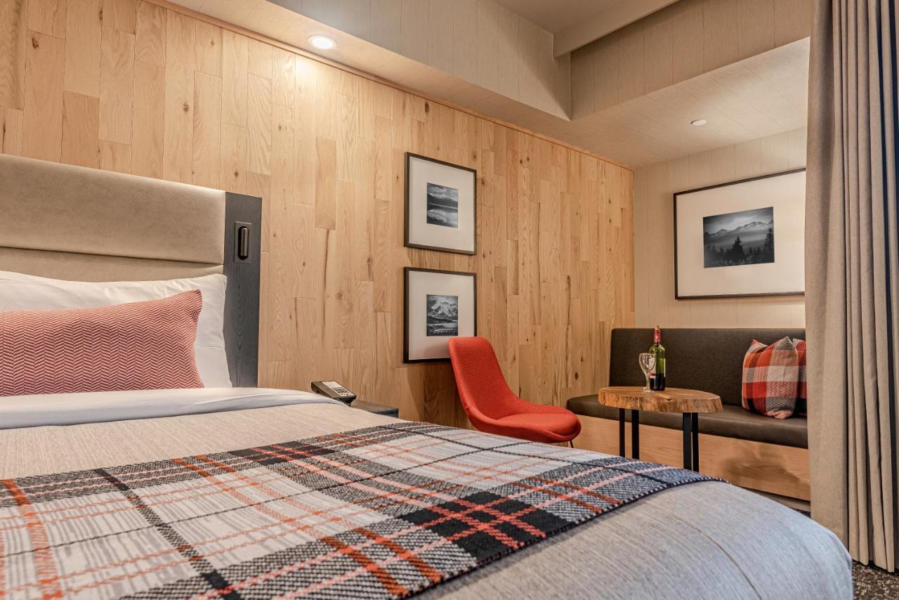 Hotel Peaks And 3*