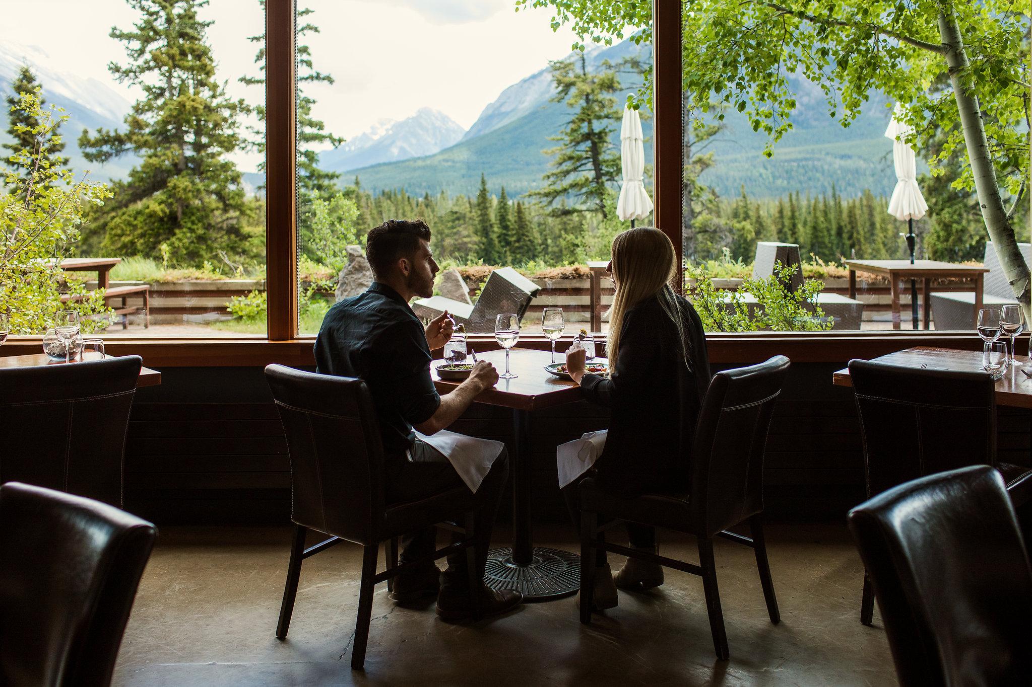 The Juniper & Bistro Hotel Banff