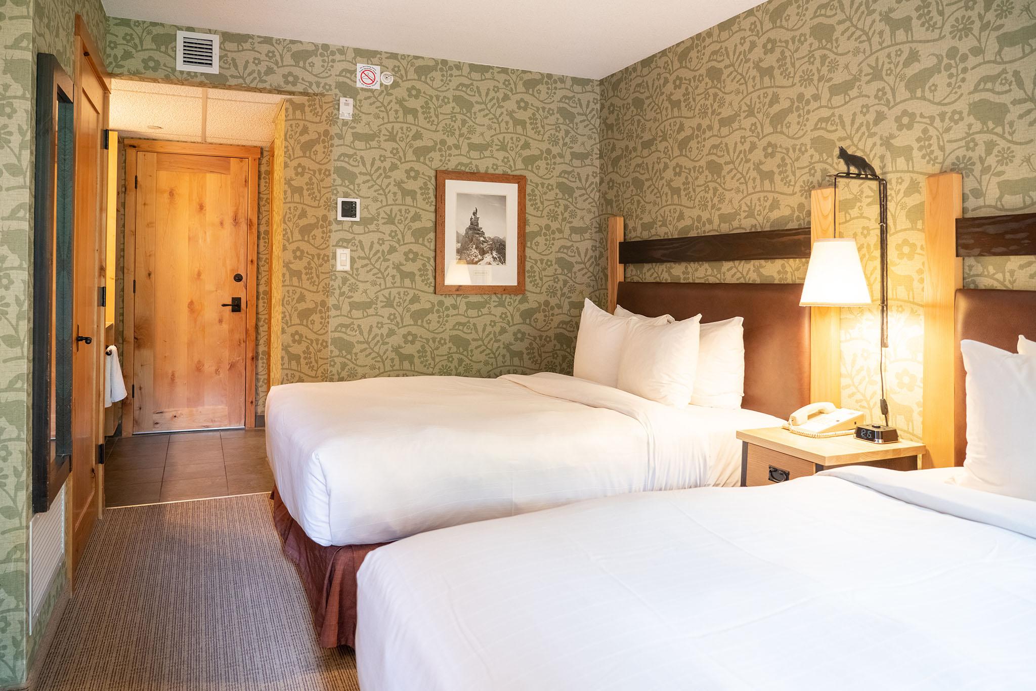 Hotel Fox And 4*