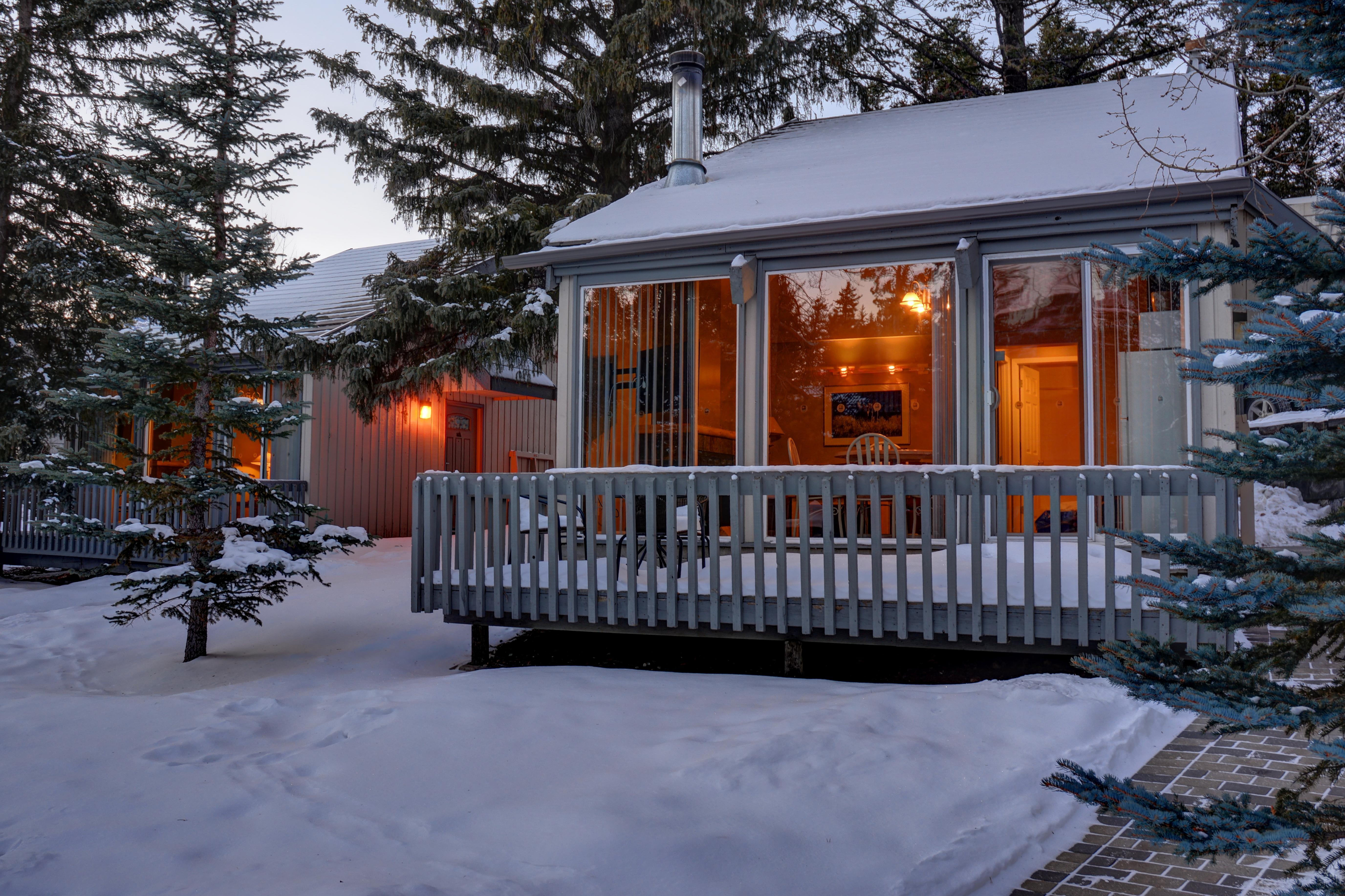 Tunnel Mountain Lodge