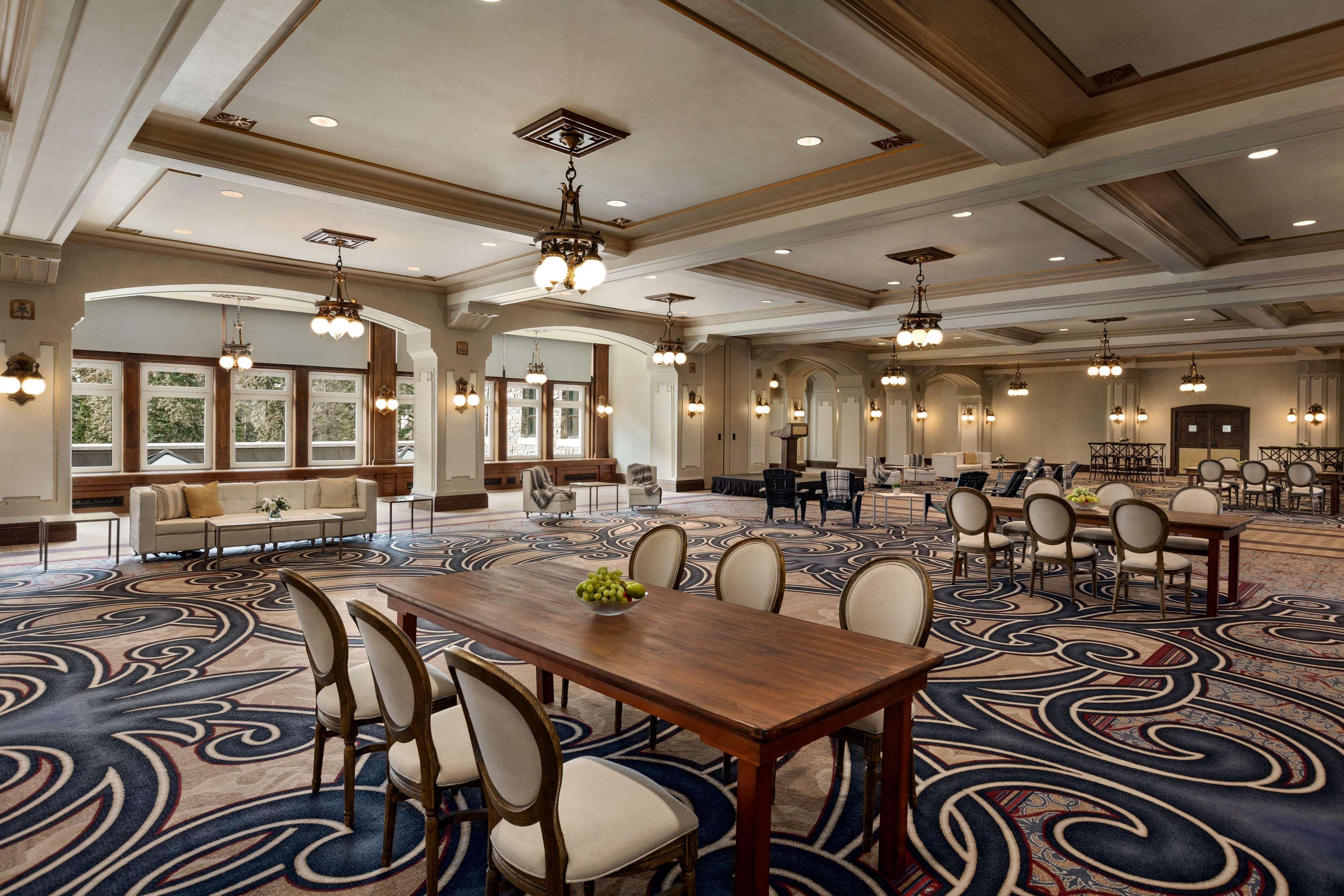 Fairmont Springs Resort 5*