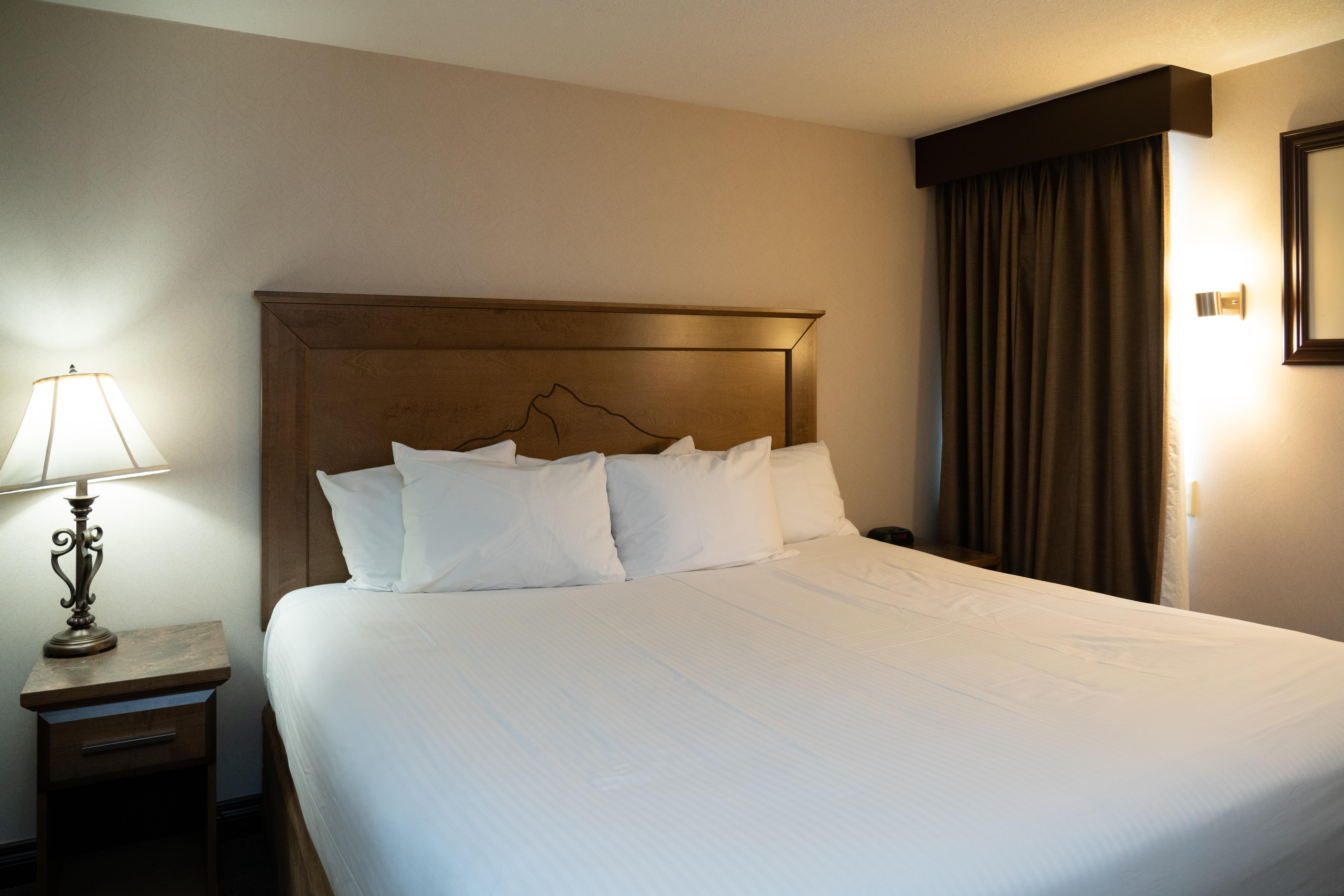 The Rundlestone 3*