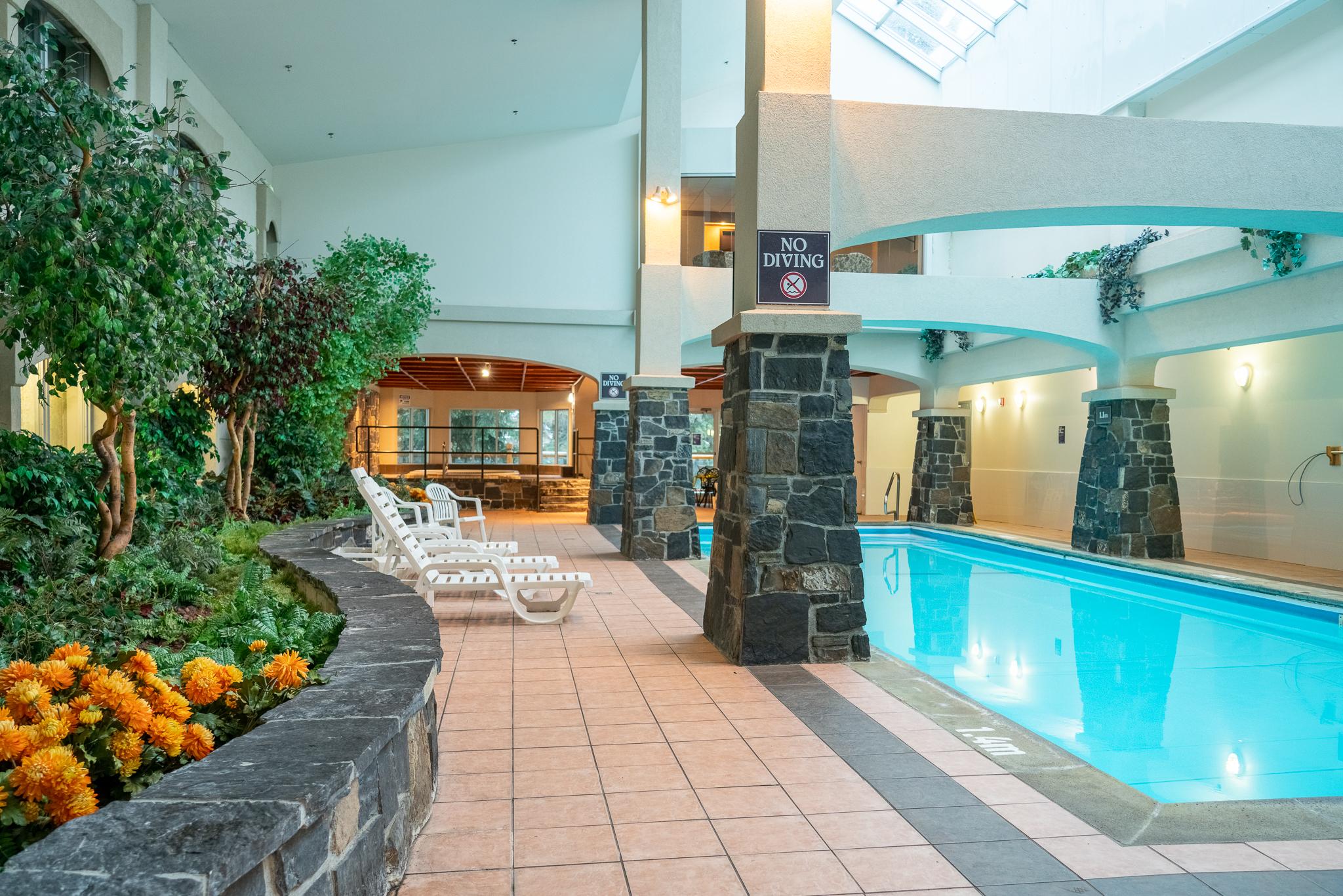 Hotel The Rundlestone Banff