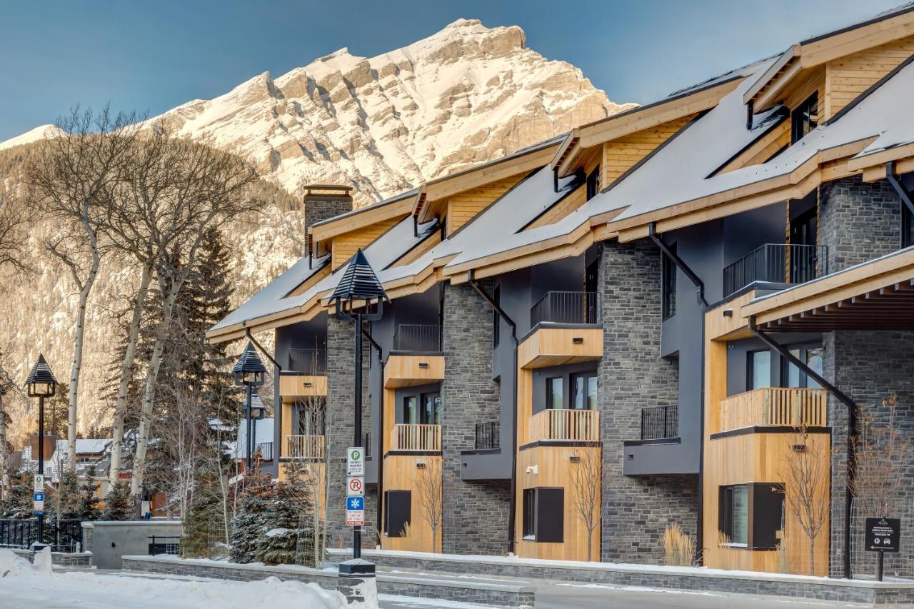 Peaks And Hotel Banff