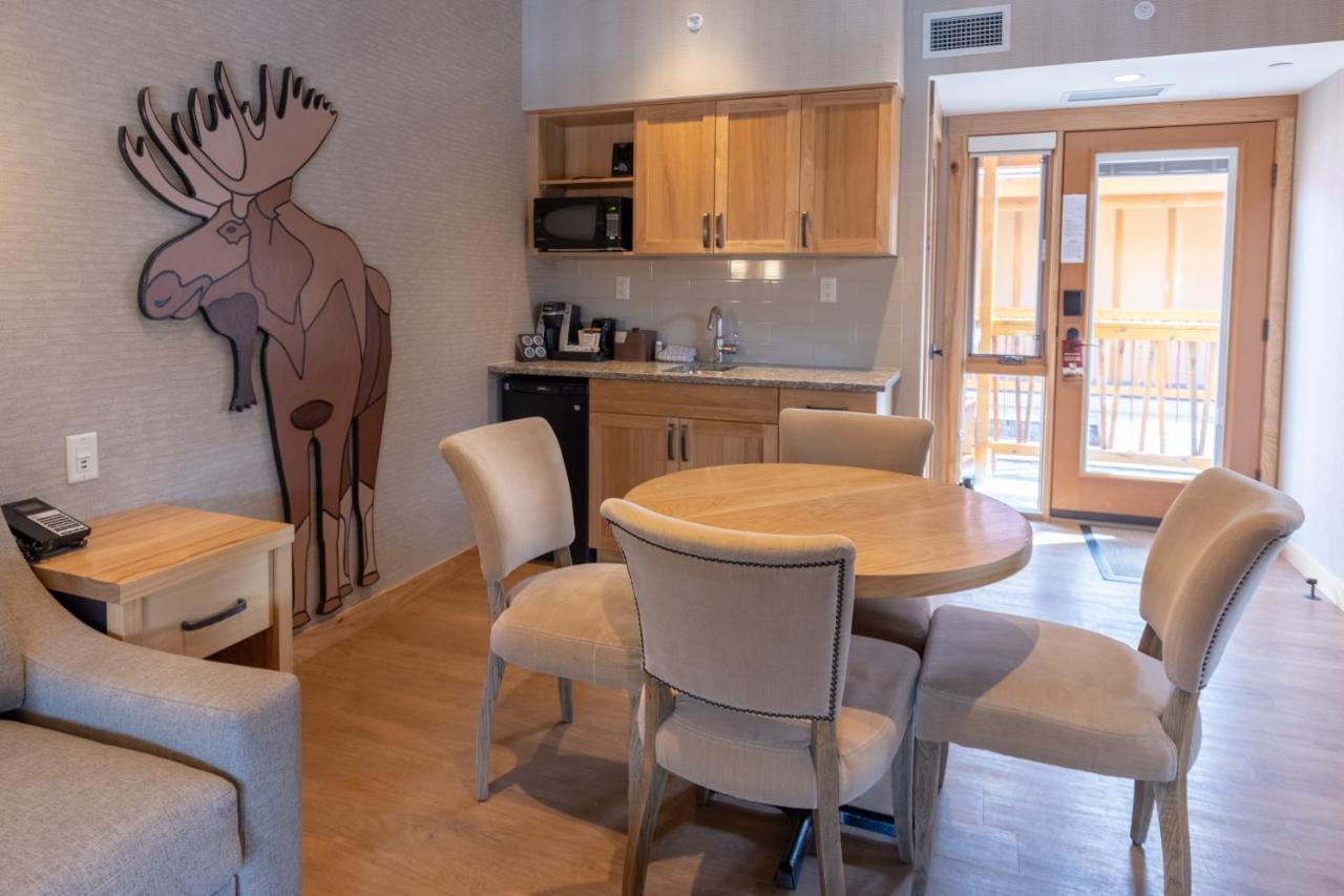 Hotel Moose And 4*