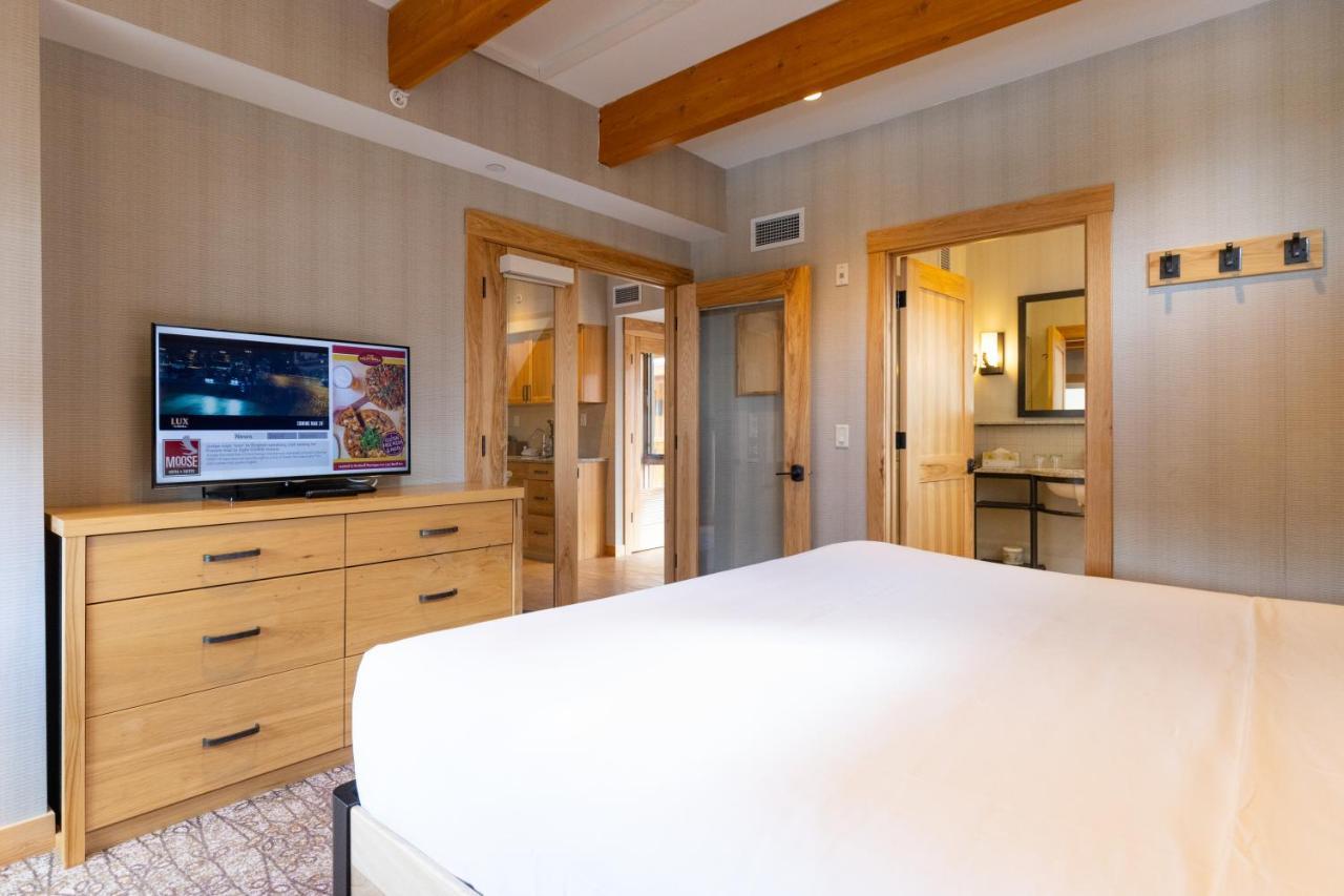 Hotel Moose And 4*