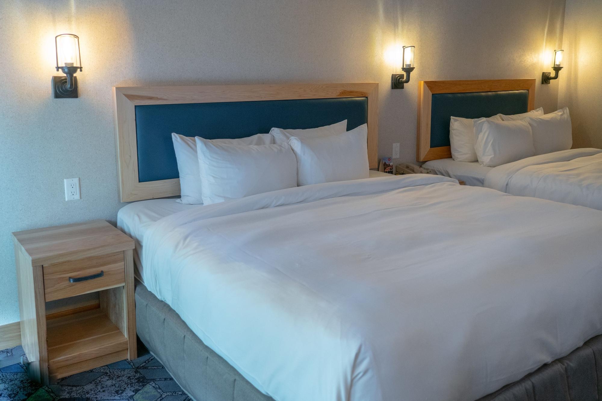 Tunnel Mountain Lodge