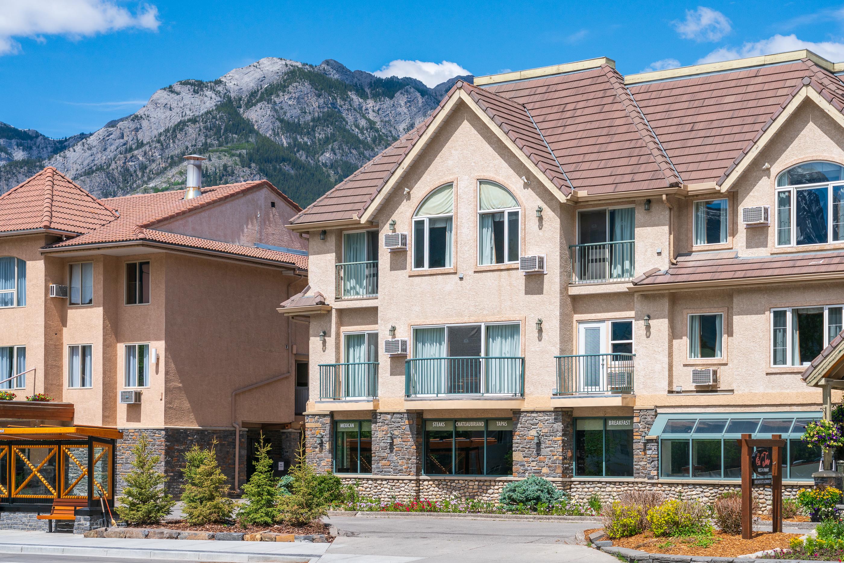 Irwin's Mountain Hotel
