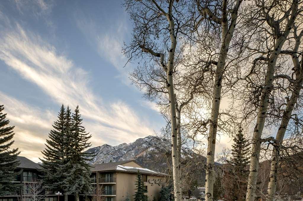 Peaks And Hotel 3*