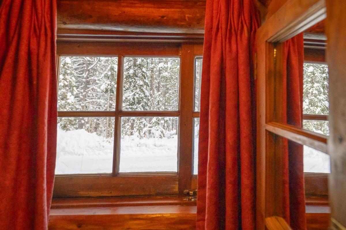 Hotel Storm Mountain &