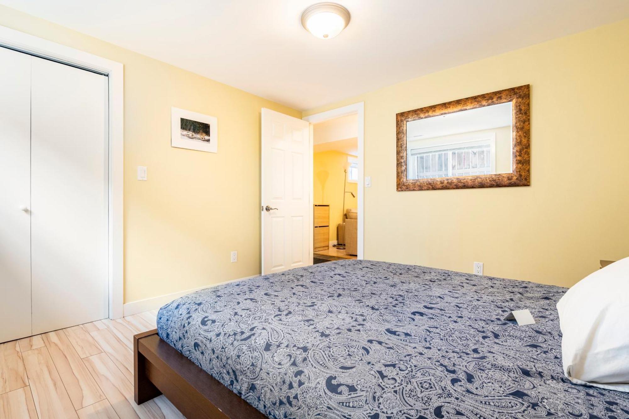 Cougar Street Mountain Apartment *