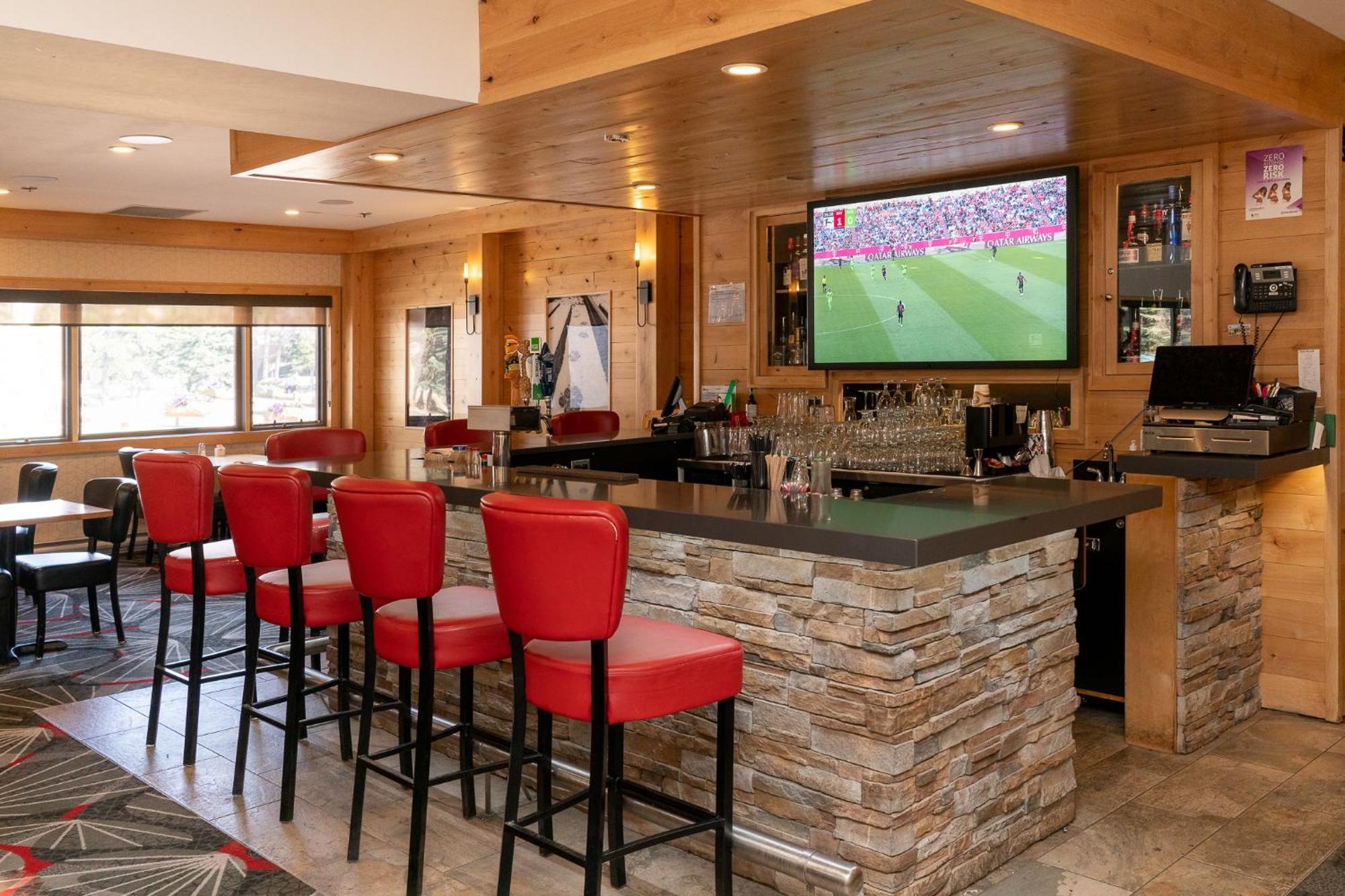 Rocky Mountain Hotel 3*