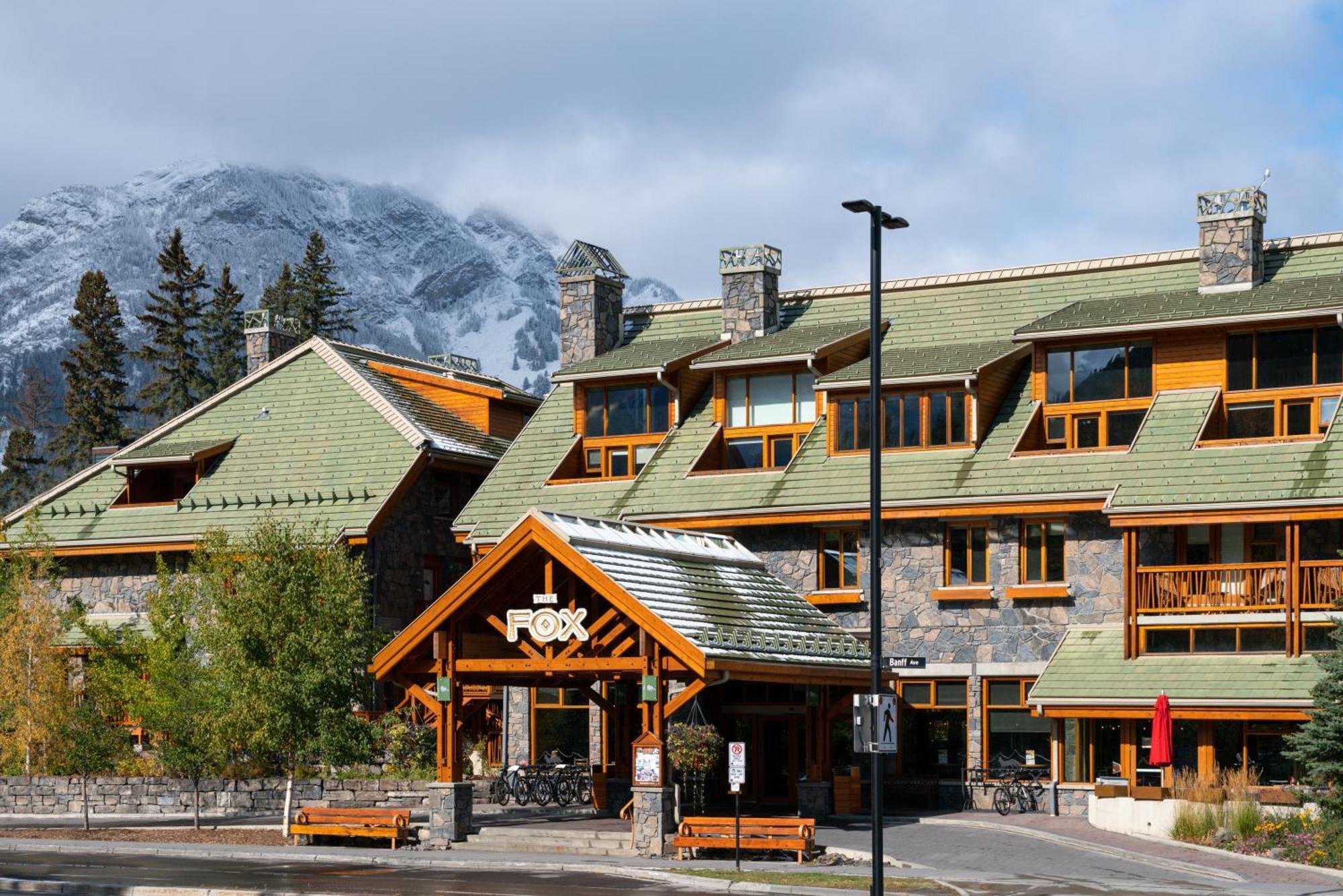 Hotel Fox And 4*