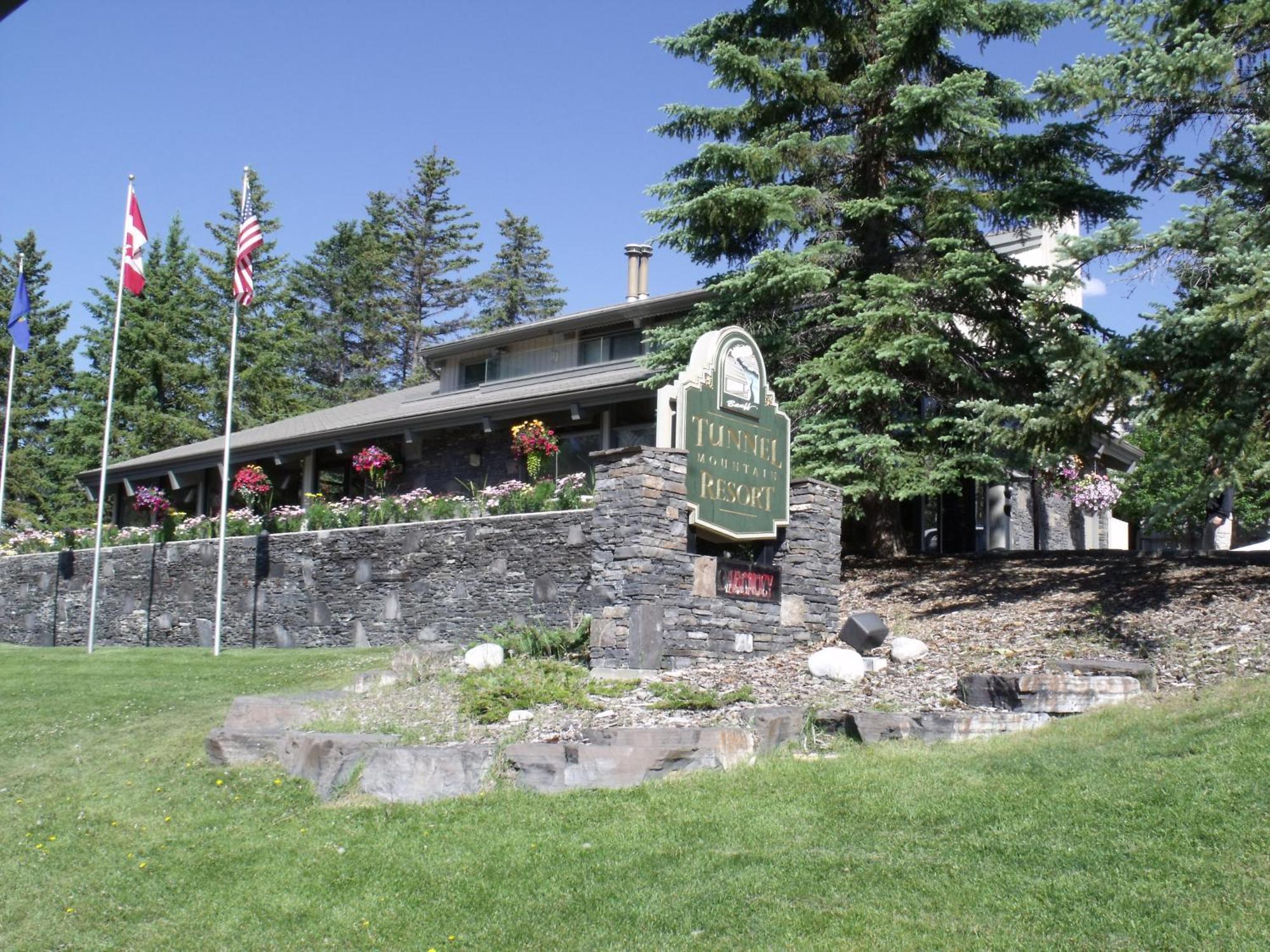 Tunnel Mountain Lodge Banff