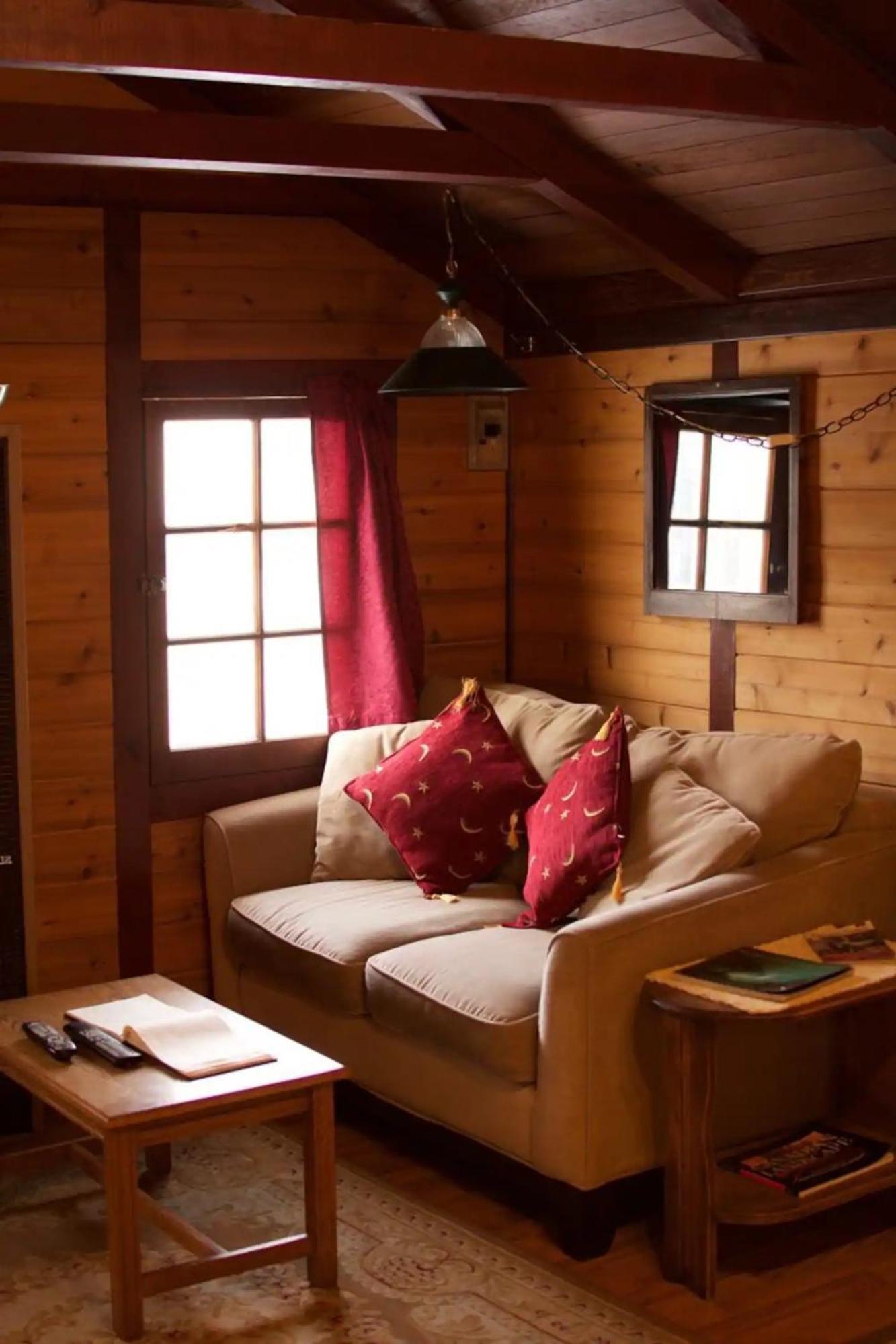 Hillside Holiday park 2*