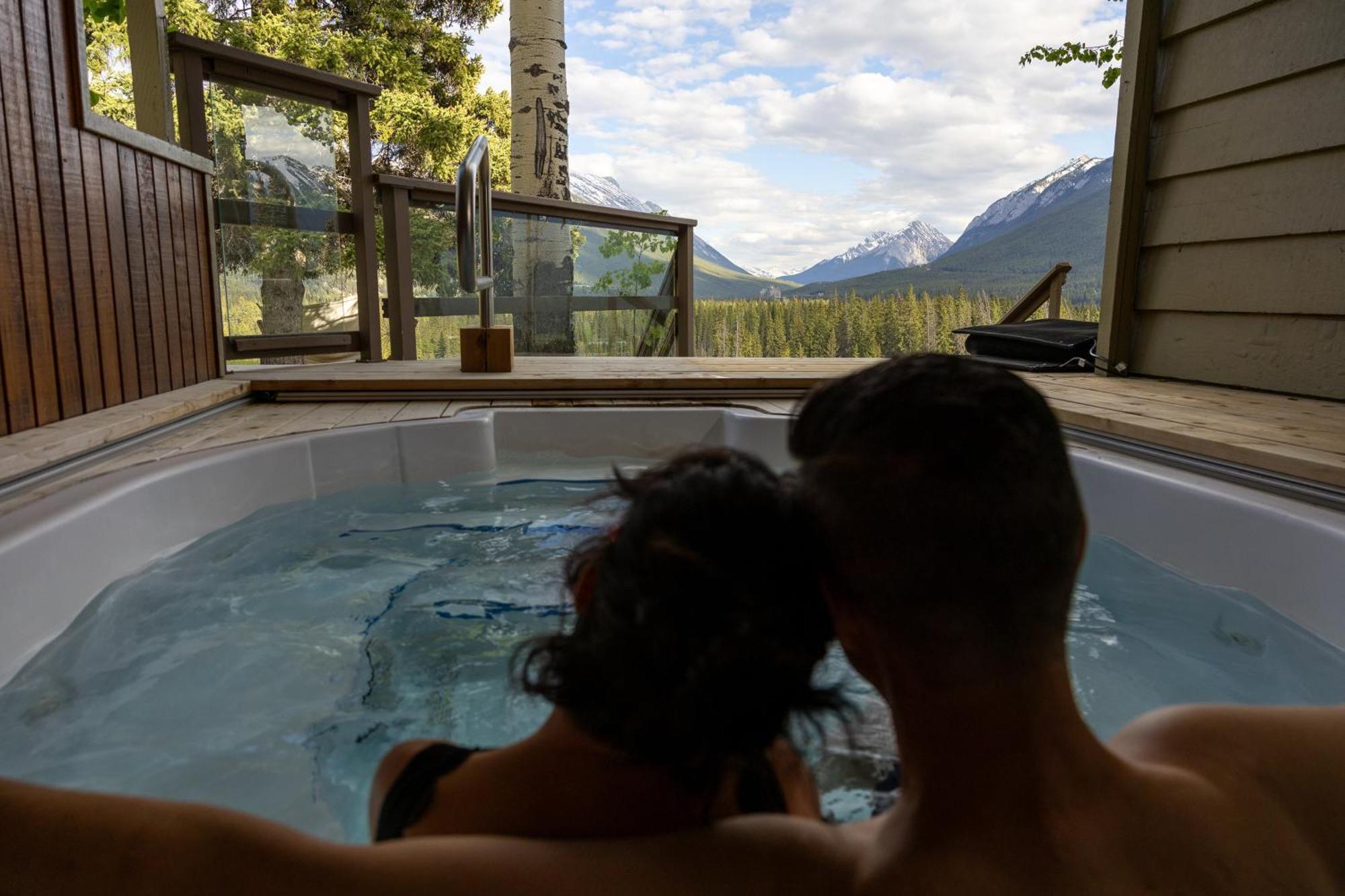 The Juniper & Bistro Hotel Banff