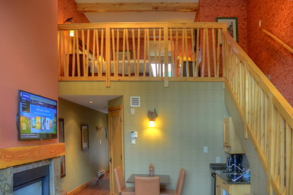 Hotel Fox And 4*